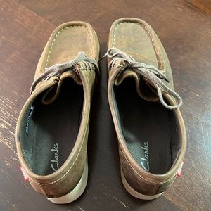 Like new casual leather shoes